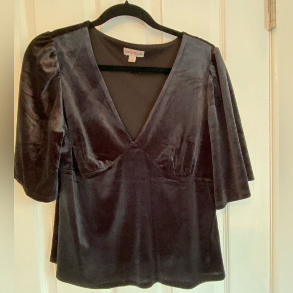 Knox Rose Black Velvet V-Neck Blouse